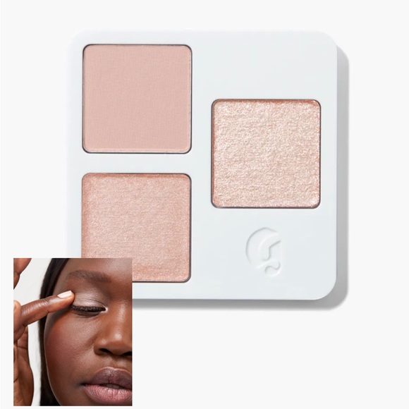 Glossier Monochromes Essential Eyeshadow Trio Palette in the shade Bluff - Picture 3 of 3